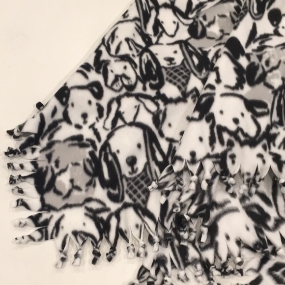 Sketched Puppy Dog Fleece Blanket - Picture 3 of 13